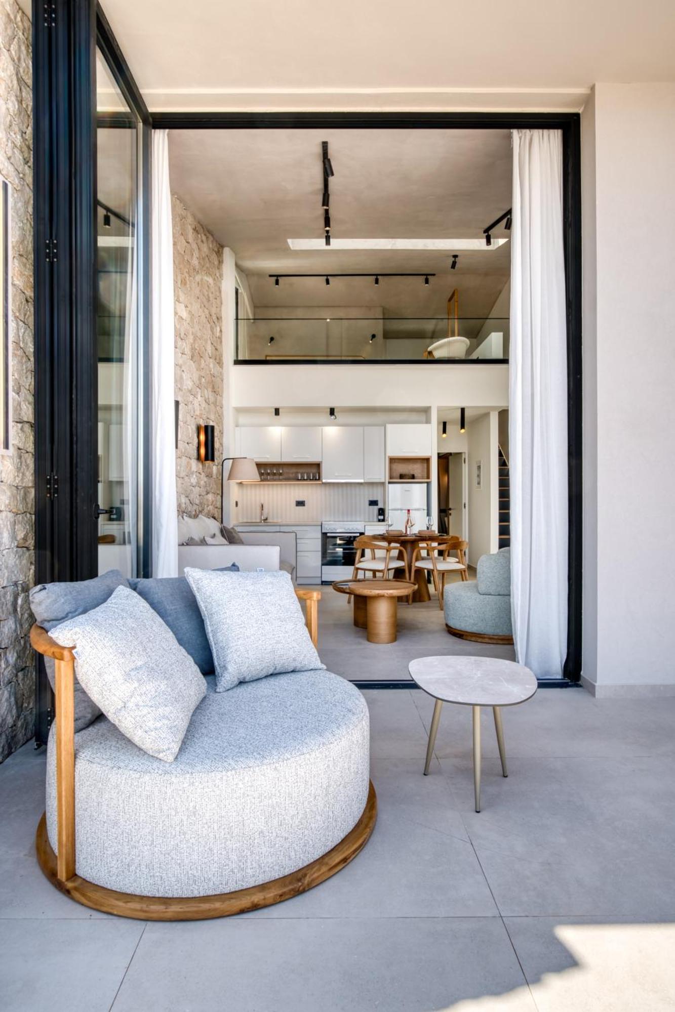 נאפפליו Anima Deluxe Suites מראה חיצוני תמונה