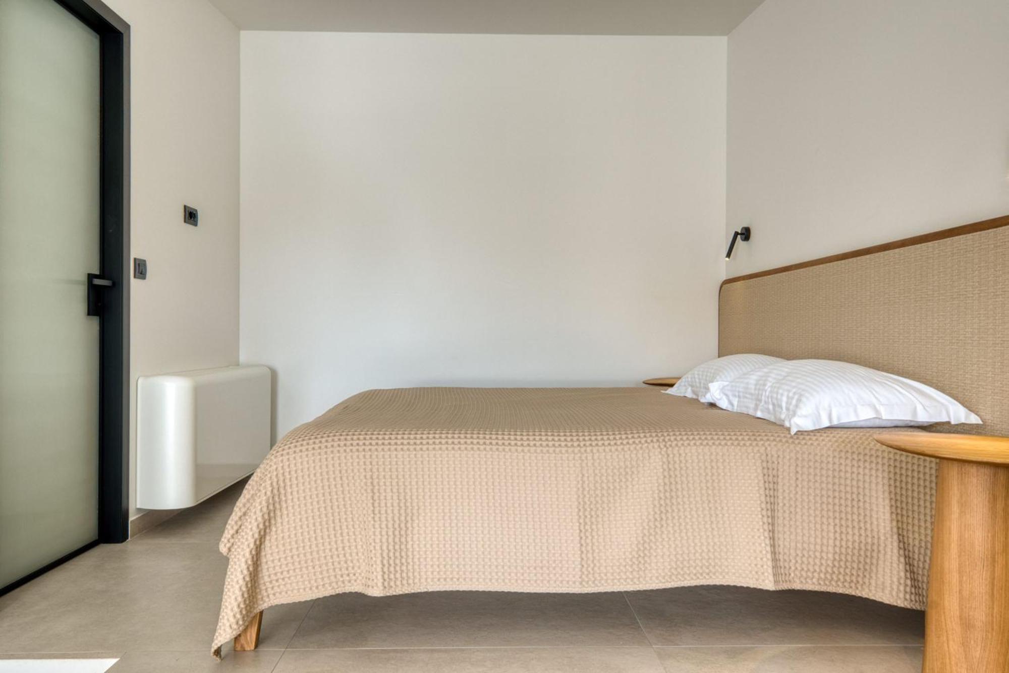 נאפפליו Anima Deluxe Suites מראה חיצוני תמונה